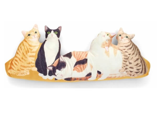 にゃんともぜいたくな 猫まみれハーレムクッションの会